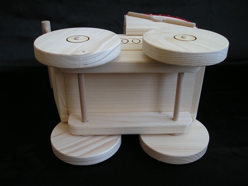 pupenwagen-aus-holz-fur-madchen.jpg