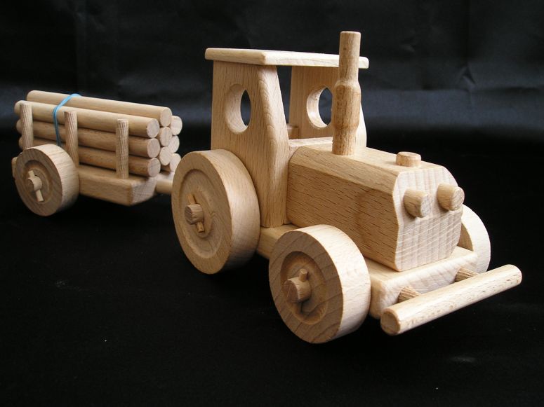  Holztraktor