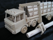 Holz-Transporter LKW 60 cm, special Holzspielzeug
