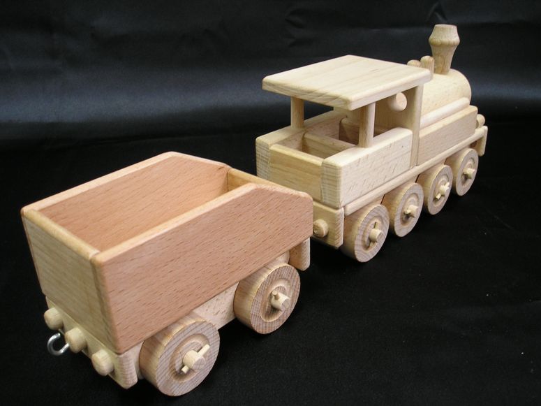  Dampflokomotive aus Holz, Spielzeug