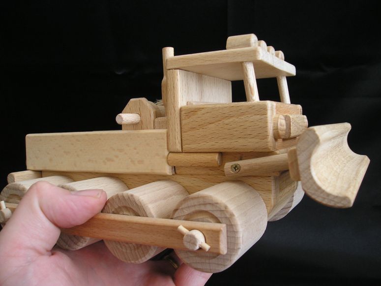 Spielzeug Holzmodell Pistenraupe