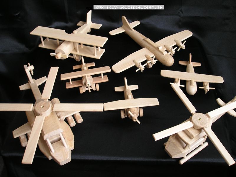 holzflugzeuge-modelle