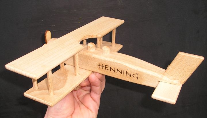 Flugzeug mit gravur, Geschenke Spielzeug