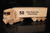 Lkw zum Geburtstag für 0,5 l Flasche