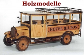 holz-autu-modelle-hotel-bus-hilton