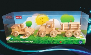 Camion mit hölzernen Baumstämmen und kleine Auto