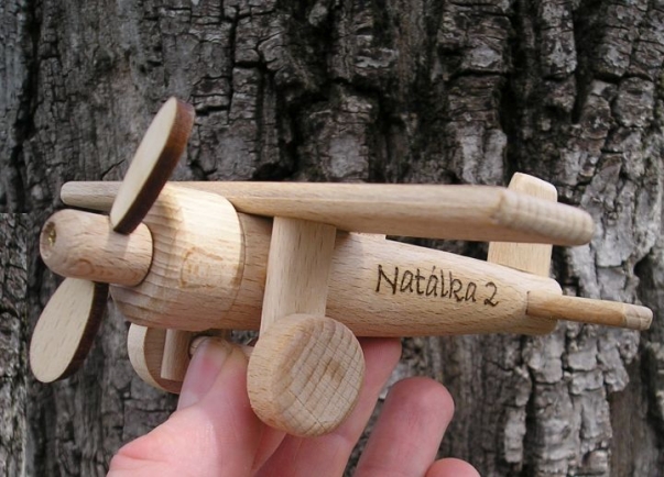 Kleine Flugzeug Ben Spielzeug aus Holz