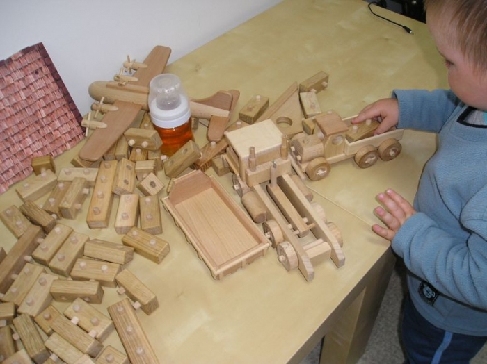 Würfel für Kinder aus Holz