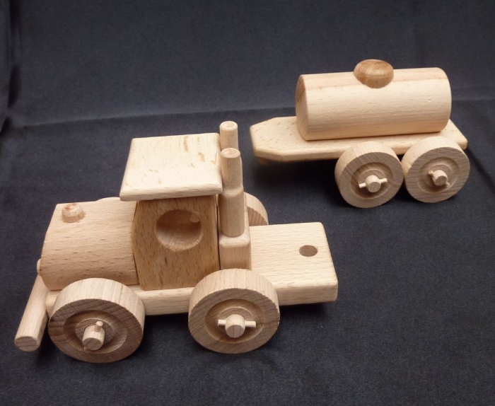 Tankwagen spielzeug aus holz