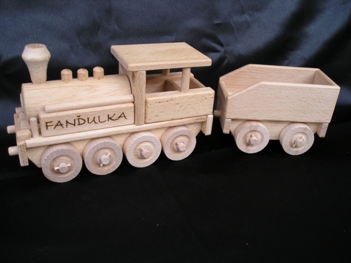 Lokomotiven Spielzeug aus Holz mit Gravur Name