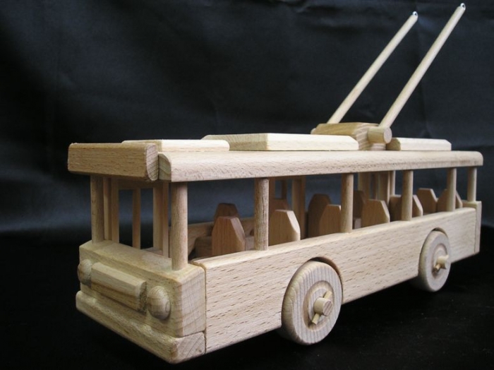 Trolley Holzspielzeug mit Gravurtexte