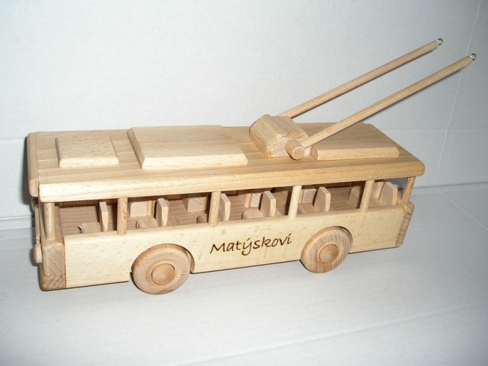 O-Bus aus Holz Holzspielzeuge 