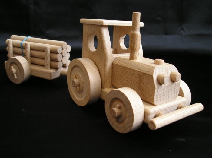 Traktor Spilelzeug aus Holz