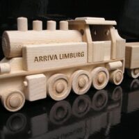 Lokomotive Holmodelle Spielzeug mit Gravur Arriva