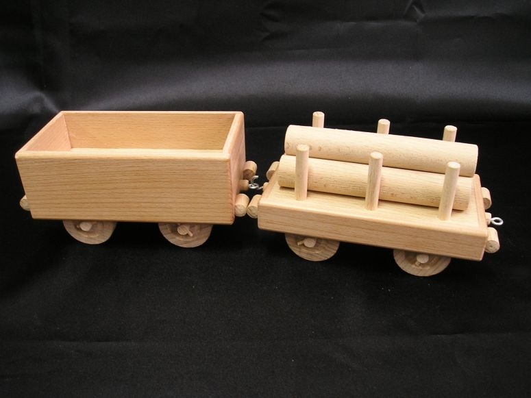 Holzeisenbahn Spielzeug für Kleinkinder