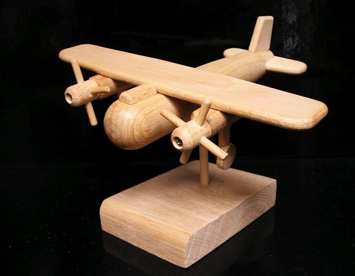 Flugzeugmodelle zum Geburtstag für Piloten