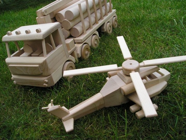 Holz-Lastwagen Forstschlepper Holzrückung Modell Spielzeug