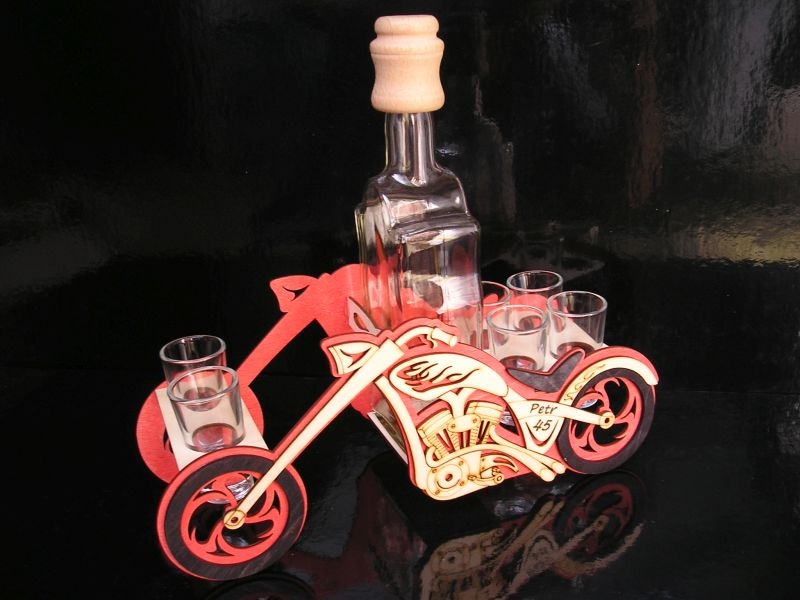 Chopper Geschenk – Motorrad mit Flasche für Biker