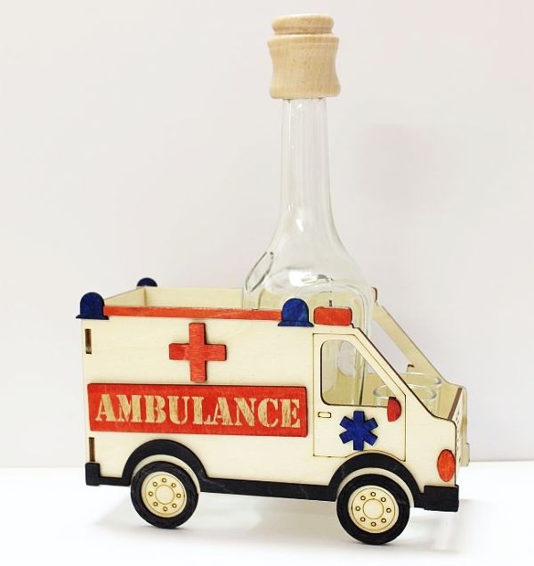 Ambulanz Geschenk Flasche 0,5 l + 6 Schnapsgläser