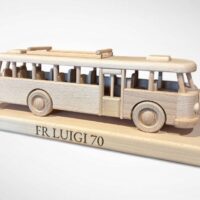 Holzmodell Busfahrer Geschenk mit Namen Gravur