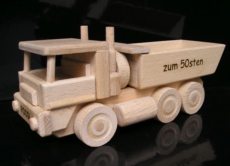 Holzspielzeug LKW fur Kinder