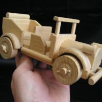 Oldtimer Holzspielzeug Auto-Veteran ND mit Personalisierung