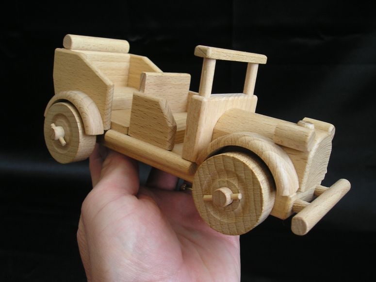 Oldtimer Holzspielzeug Auto-Veteran ND mit Personalisierung