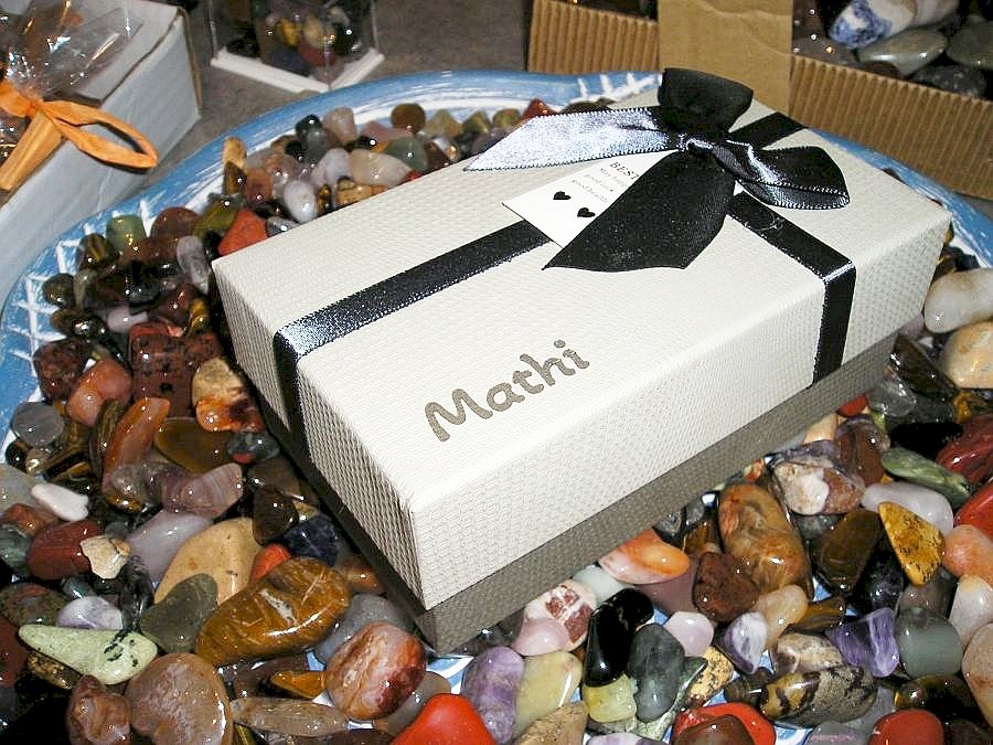 Mineralsteine für Kinder in Geschenkbox
