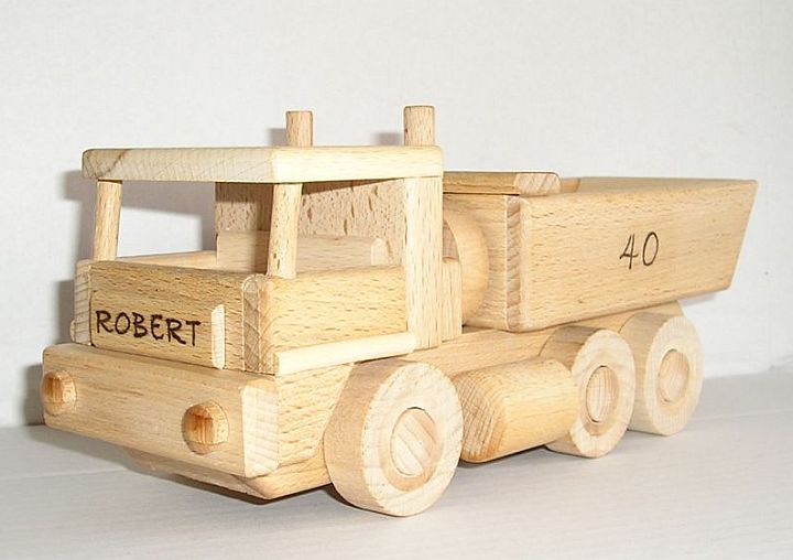 Tatra-LKWs und Bulldozer aus Holz Holzspielzeug