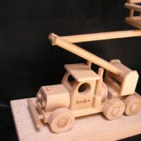 Hubarbeitsbühnen Holzgeschenke für Fahrer