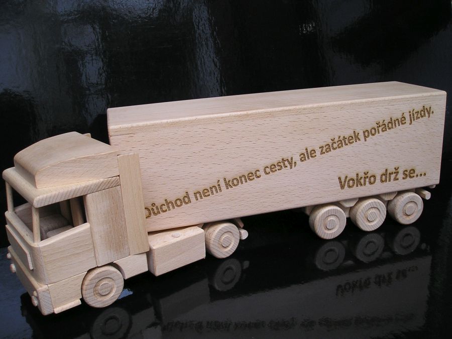 Holzgeschenk für LKW-Fahrer