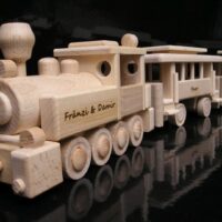 Holzspielzeug Lokomotive mit Waggons Geschenke Spielzeuge für Kinder