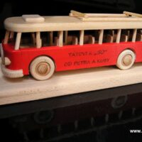 Roter Bus Modell Geschenk für Fans historischer Fahrzeuge