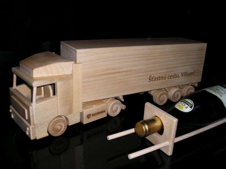 Holzgeschenk für Lkw-Fahrer Flaschenhalter
