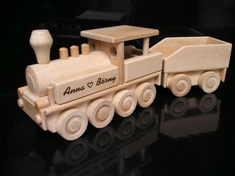 Holz-Eisenbahnen Lokomotive mit Kohletender Liebesgeschenke