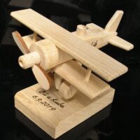 Flugzeug als Hochzeitsgeschenk Modell aus Holz