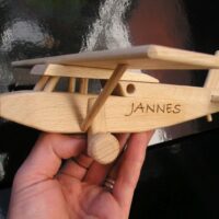 Holzflugzeug Typ Pilatus Geschenk für Piloten zum Ruhestand