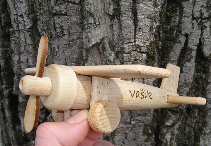 Holzspielzeug kleines Flugzeug