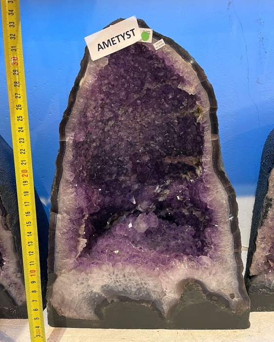 Amethyst Geode aus Brasilien – breite Form