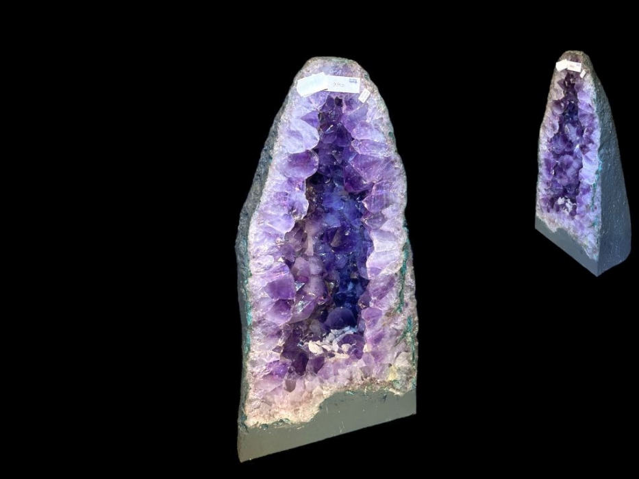 Große natürliche Amethyst-Geode