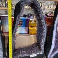 Geode aus natürlichem violettem Amethyst
