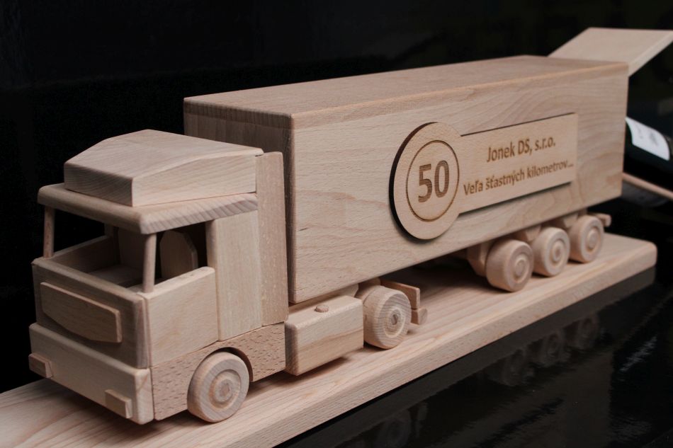 Geschenke für LKW-Fahrer zum 50.
