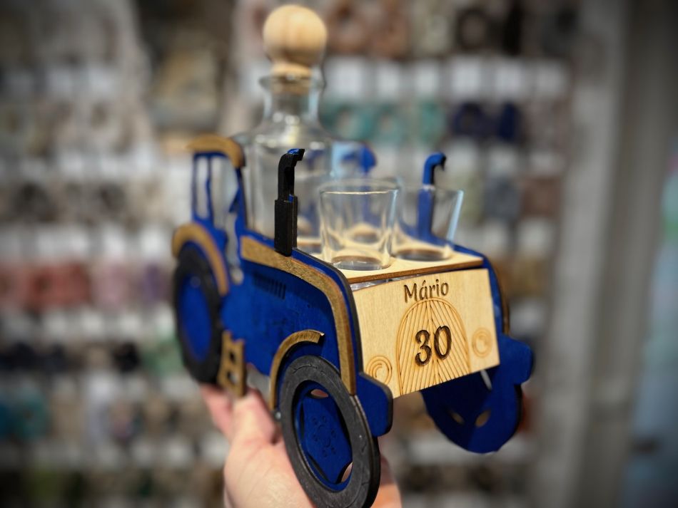 Alkoholf lasche TRAKTOR Geschenk 60 Jahre