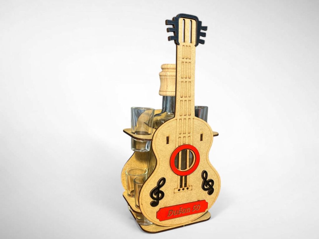 Gitarrenständer mit Flasche und Gläsern zum 50. Geburtstag