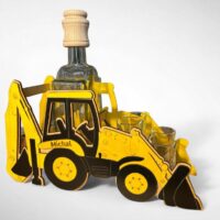 Holztraktor Bagger mit Flasche Geschenk für Männer