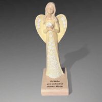 Engel Figur mit Blume als personalisierte Skulptur
