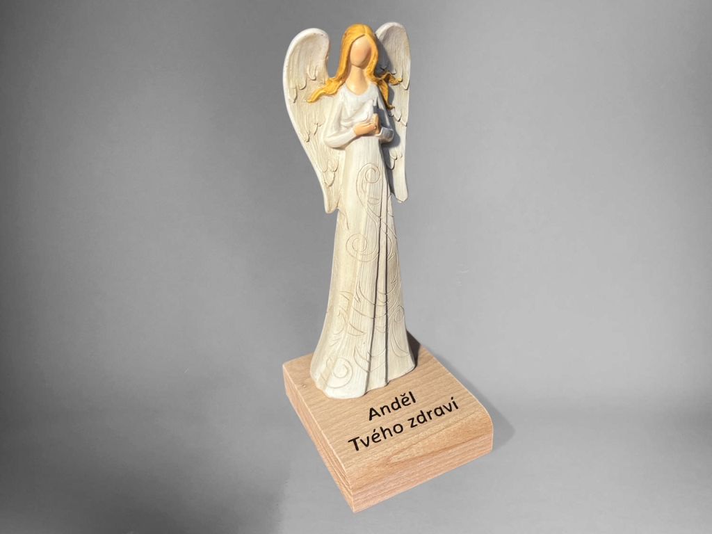 Engel mit Taube Figur Geschenk auf Sockel mit Personalisierung