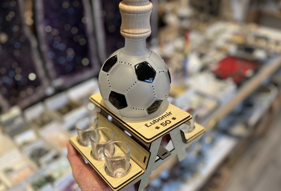 Fußballbank mit Flasche zum 50. Geburtstag