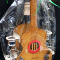 Geschenk für Gitarristen, Geschenk-Gitarre, Geschenkkorb