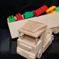 Holzspielzeuge LKW